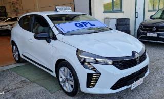 RENAULT Clio usata, con Airbag