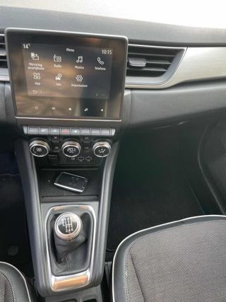 RENAULT Captur usata, con USB