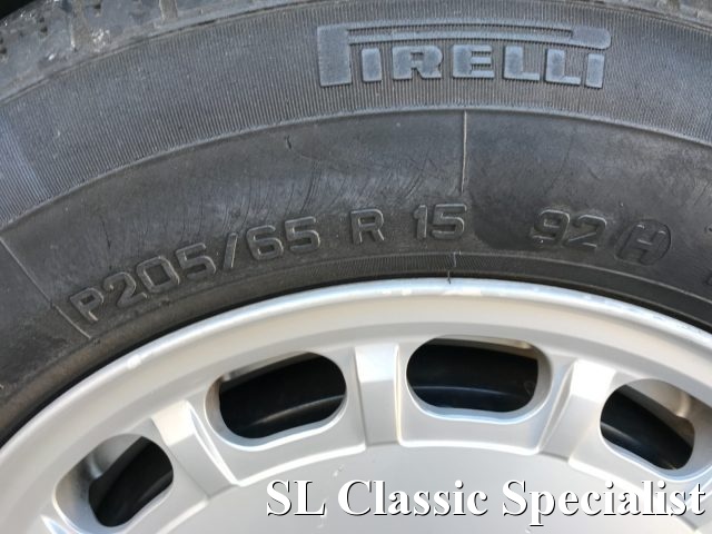 MERCEDES-BENZ SL 560 usata 62