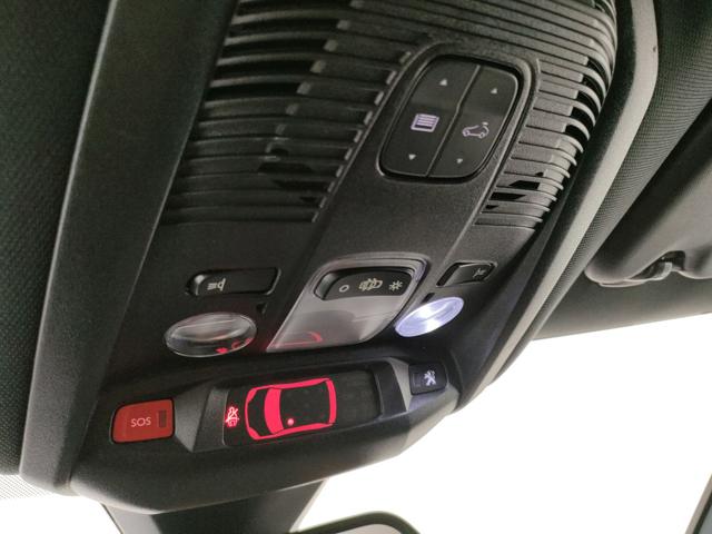 PEUGEOT 5008 usata, con Regolazione elettrica sedili