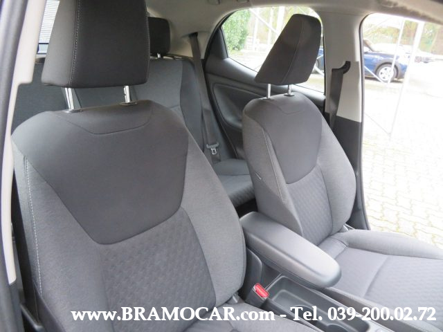 TOYOTA Yaris usata, con Bluetooth