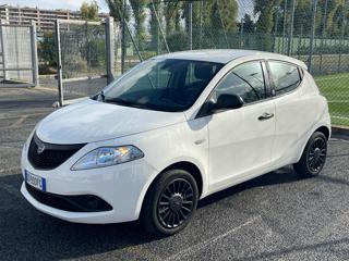 LANCIA Ypsilon usata, con Airbag