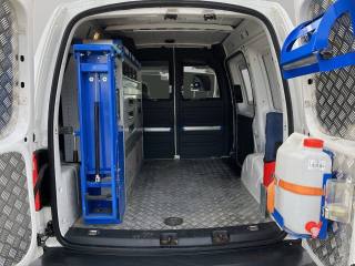 VOLKSWAGEN Caddy usata, con Frenata d