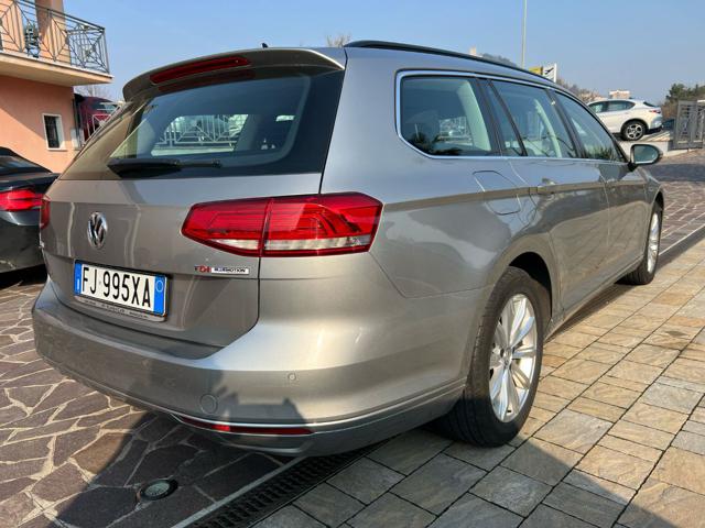 VOLKSWAGEN Passat Variant usata, con Airbag laterali