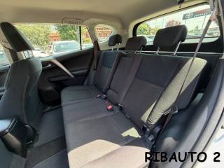 TOYOTA RAV 4 usata, con Vetri oscurati