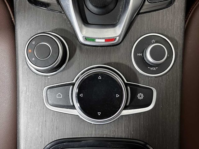 ALFA ROMEO Stelvio usata, con Adaptive Cruise Control