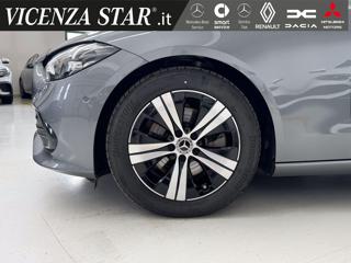 MERCEDES-BENZ C 220 usata, con Autoradio