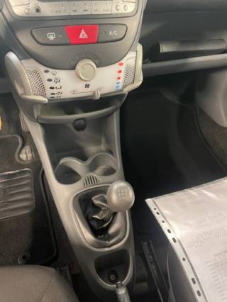 TOYOTA Aygo usata, con Luce d
