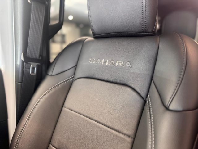 JEEP Wrangler usata, con Park Distance Control