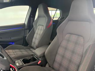 VOLKSWAGEN Golf usata, con Controllo automatico clima