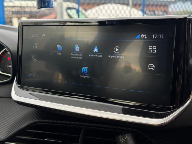 PEUGEOT 208 usata, con USB