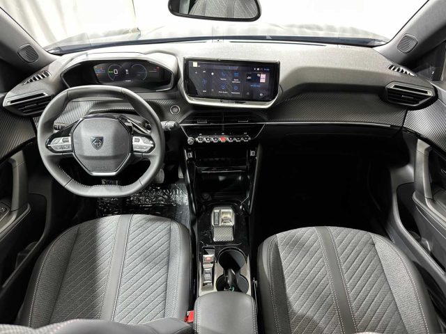 PEUGEOT 2008 usata, con Sedile posteriore sdoppiato