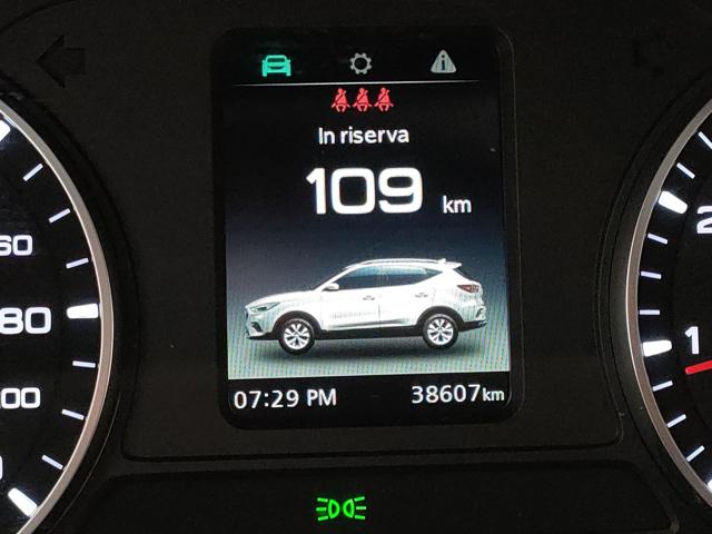 MG ZS usata, con Touch screen