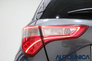 TOYOTA Yaris usata 41