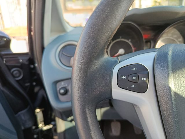FORD Fiesta usata, con Airbag