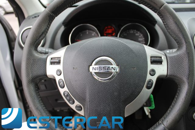 NISSAN Qashqai usata, con Boardcomputer