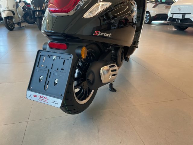 VESPA Sprint 125 usata 10