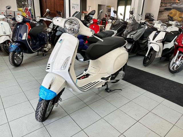 PIAGGIO Vespa 125 Primavera usata 0