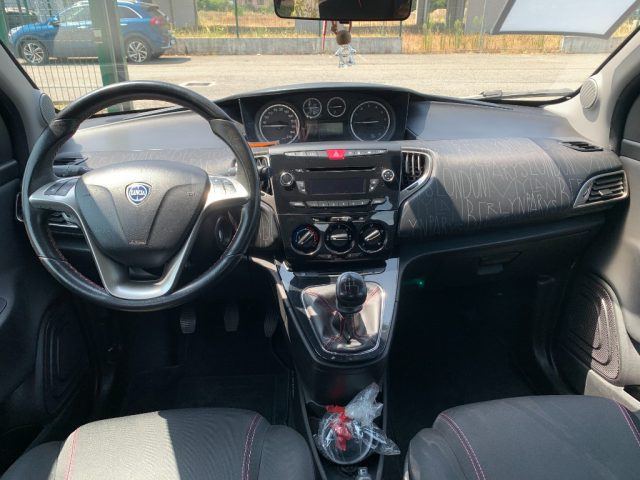 LANCIA Ypsilon usata, con ESP