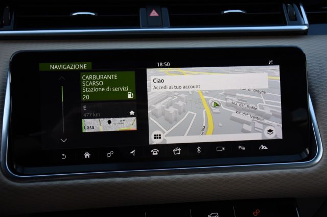 LAND ROVER Range Rover Velar usata, con Autoradio digitale