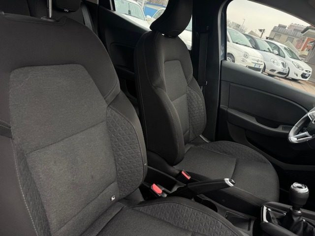 RENAULT Clio usata, con Controllo automatico clima