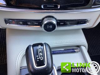 VOLVO V90 Cross Country usata, con Park Distance Control
