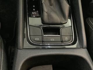 SKODA Karoq usata, con Bluetooth