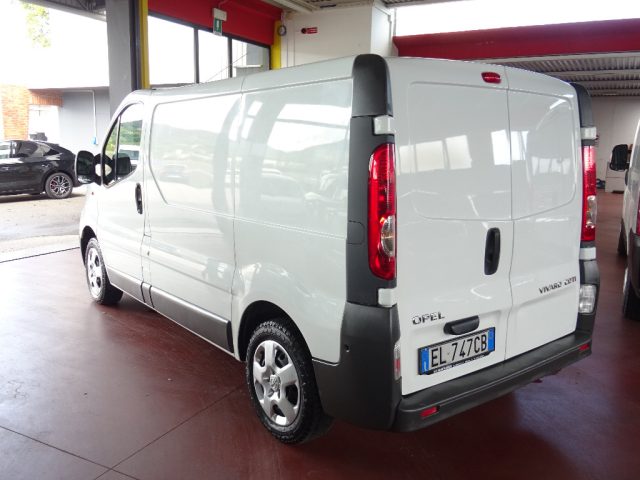 OPEL Vivaro usata, con Autoradio