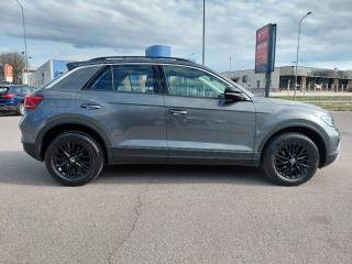 VOLKSWAGEN T-Roc usata, con Autoradio