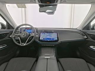 MERCEDES-BENZ E 220 usata, con Alzacristalli elettrici
