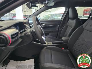 JEEP Avenger usata, con USB