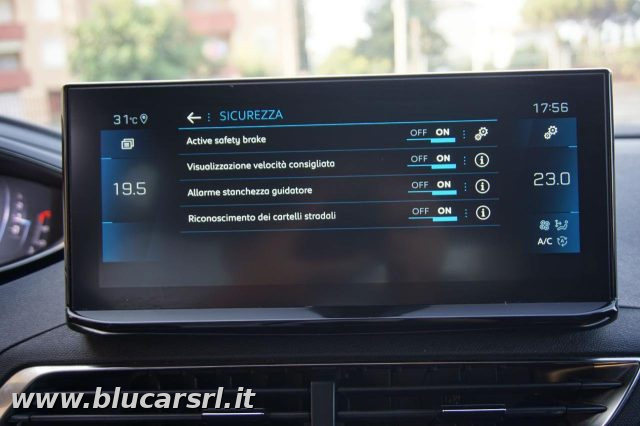 PEUGEOT 3008 usata, con Specchietti laterali elettrici