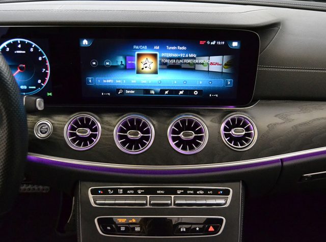 MERCEDES-BENZ E 200 usata, con Cerchi in lega