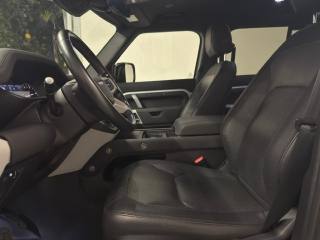 LAND ROVER Defender usata 24