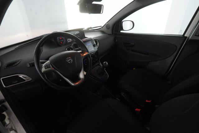 LANCIA Ypsilon usata 8