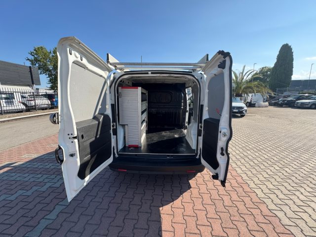 FIAT Doblo usata, con USB