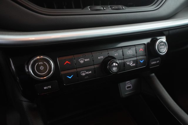 JEEP Compass usata 11