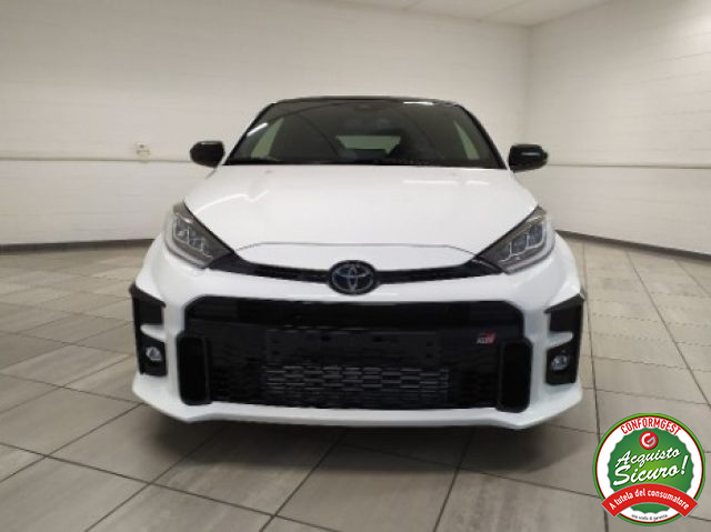 TOYOTA Yaris usata, con Airbag