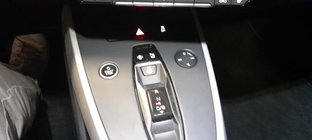 AUDI Q4 e-tron usata, con Sensori di parcheggio posteriori
