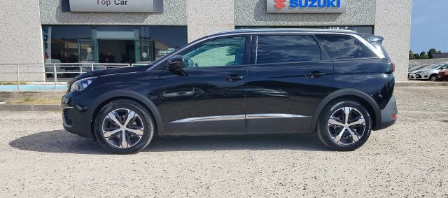 PEUGEOT 5008 usata, con Autoradio