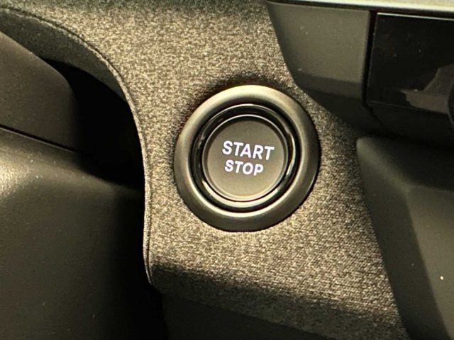 OPEL Grandland usata, con Riconoscimento dei segnali stradali
