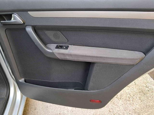 VOLKSWAGEN Touran usata 24