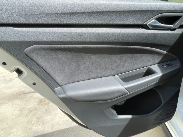 VOLKSWAGEN Golf usata, con Bracciolo