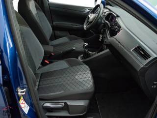 VOLKSWAGEN Taigo usata, con MP3