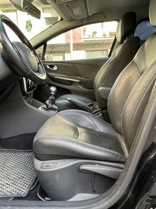 RENAULT Clio usata, con Park Distance Control