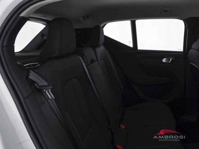 VOLVO XC40 usata 10