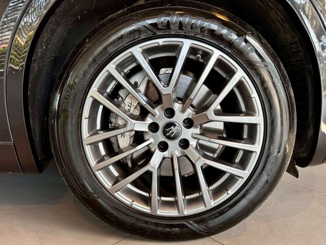 MASERATI Grecale usata, con Alzacristalli elettrici