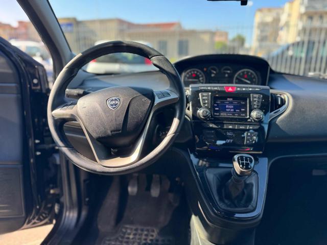 LANCIA Ypsilon usata, con ESP