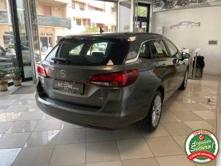 OPEL Astra usata, con Autoradio