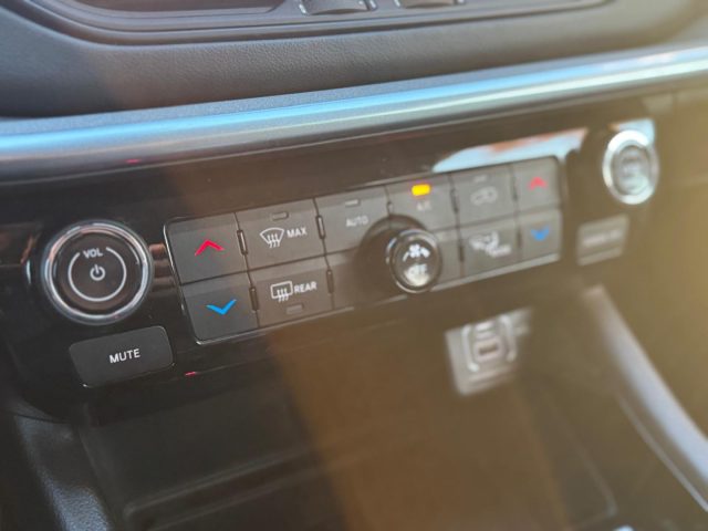 JEEP Compass usata, con Controllo automatico clima